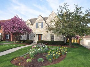 668 N 77th St, Wauwatosa, WI 53213