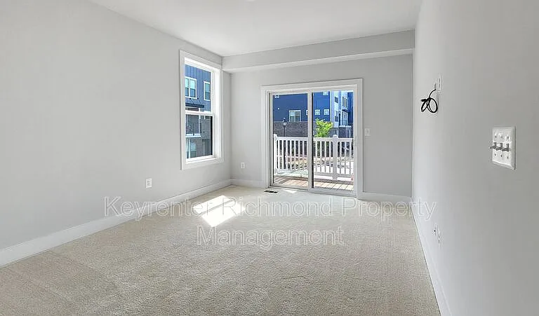 109 Old Charles St #A — Photo 10