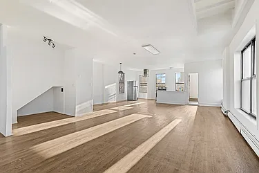 112 32nd Street, #LOFT
