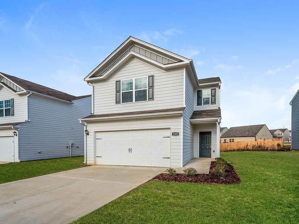 1st image of 535 Clover Cir