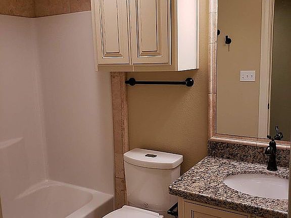 5th image of 116 Rolling Hills Dr