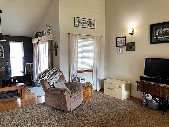 4th image of 2434 Dawn Dr
