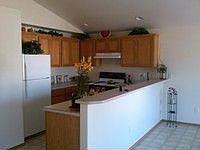 Easy Spacious Kitchen