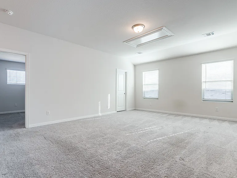 226 Stonebrook Trl — Photo 11
