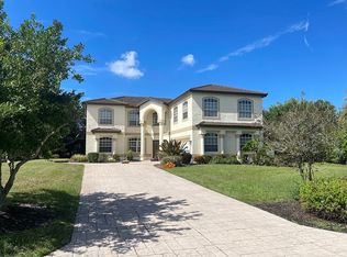1813 Piccadilly Cir, Cape Coral, FL 33991