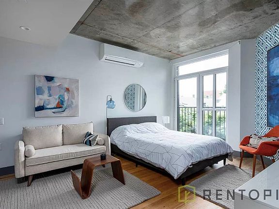 4th image of 340 Evergreen Ave #B1
