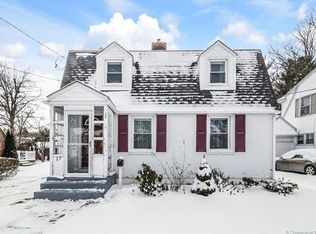 17 Tobey Ave, Windsor, CT 06095