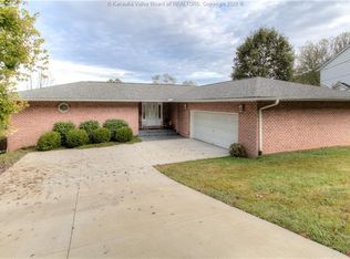 44 Regal Oaks, Barboursville, WV