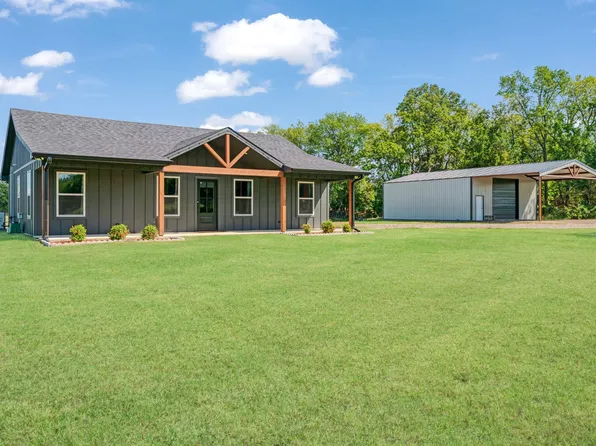 302 County Road 43830, Paris, TX 75462