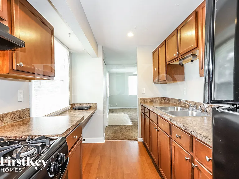 316 Amarillo Dr — Photo 5