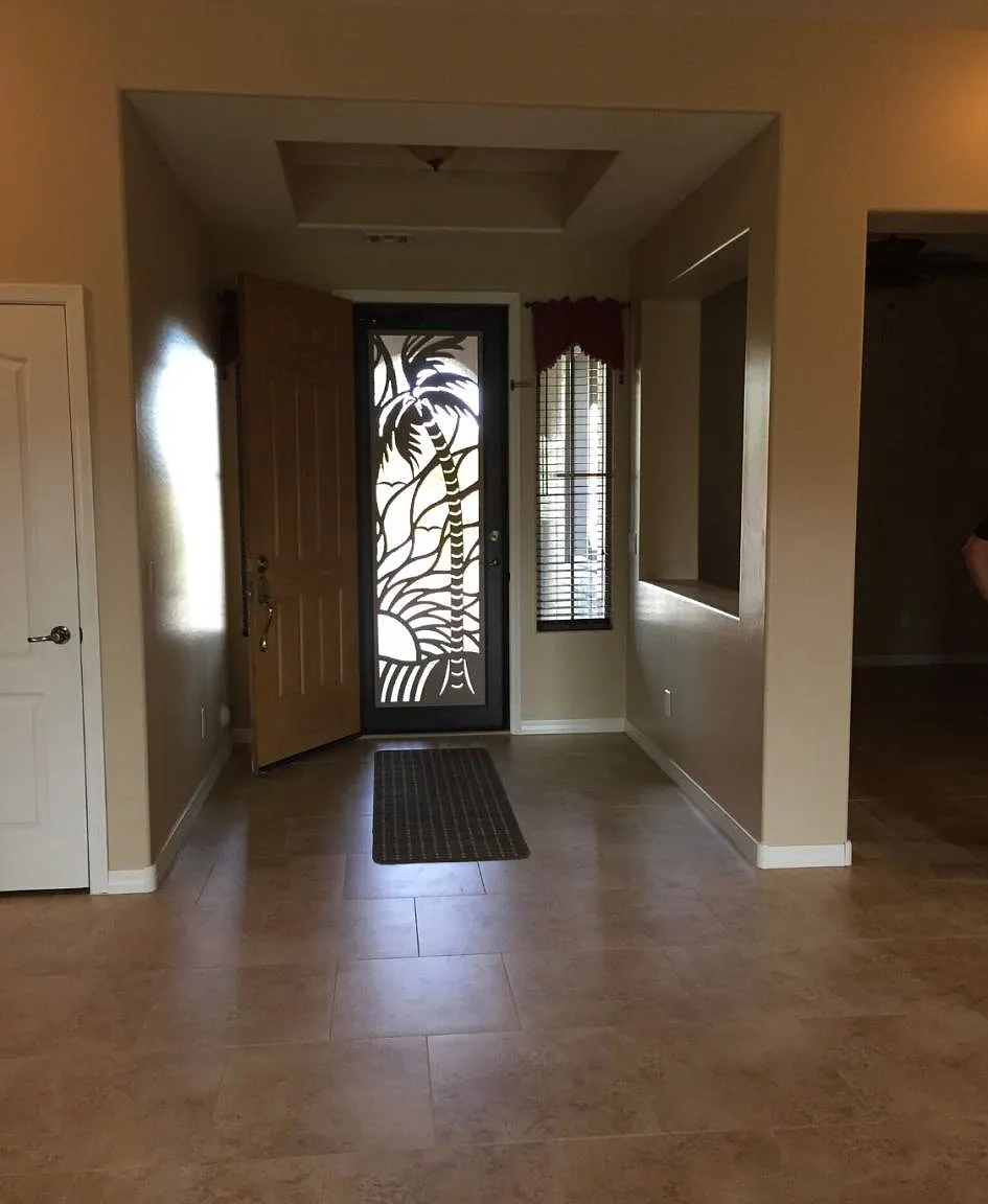 14353 W Sierra St — Photo 2