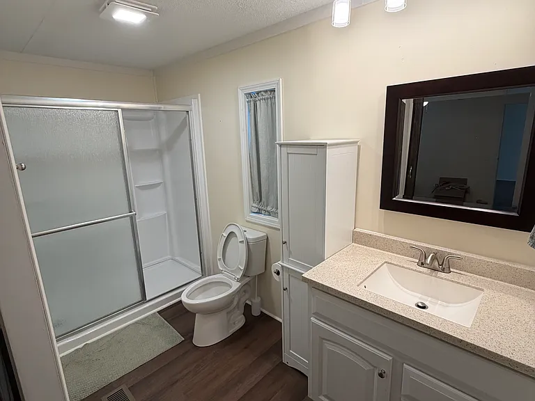 200 Pecan St — Photo 12