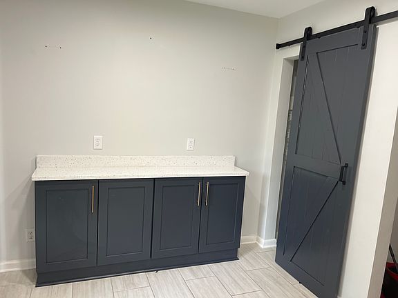 3rd image of 6311 Harvin Rd