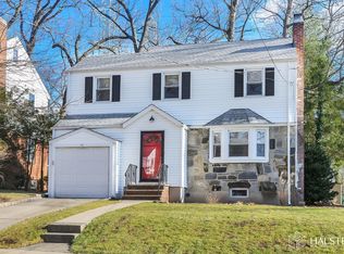 11 Fairway St, Bloomfield, NJ 07003