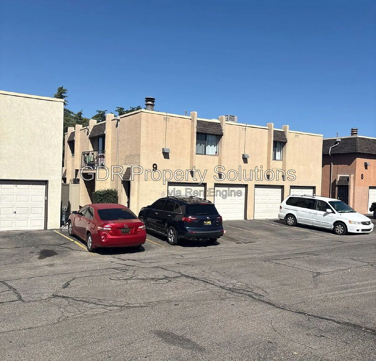 2 bed, 1.5 bath, 977 sqft, $1,300 — Photo 4