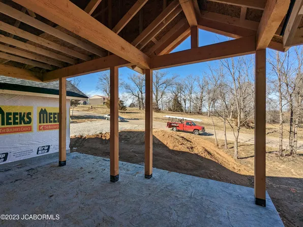 6611 Parkview Ave, Jefferson City, MO 65109