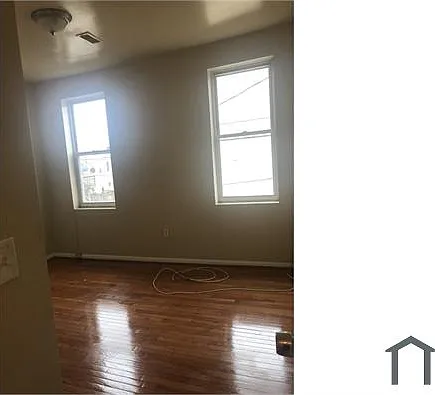 2 bed, $1,600 — Photo 4