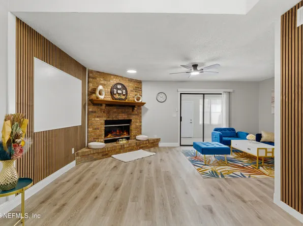 5664 BRYNER Drive, Jacksonville, FL 32244