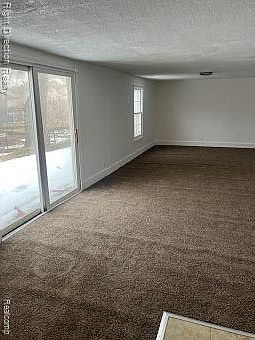 5th image of 9245 Lee Rd