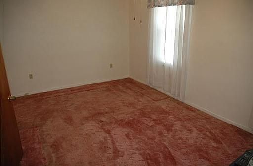 Master Bedroom Empty