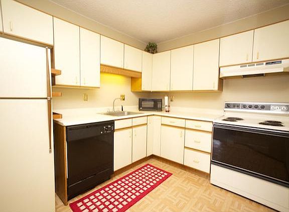 5th image of 78 10th St E Unit 1505