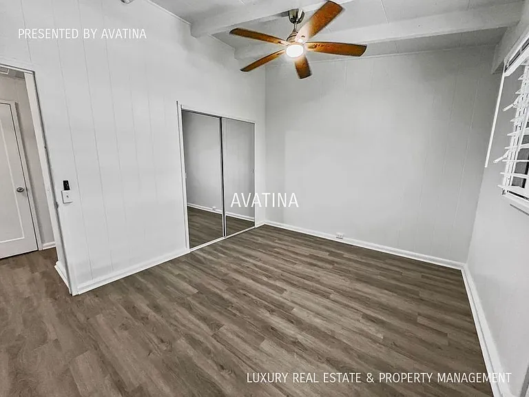 596 Iana St — Photo 16