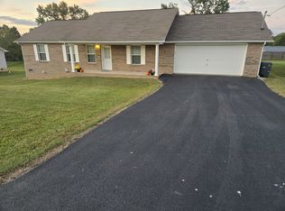 1119 Barker Dr, White Pine, TN 37890