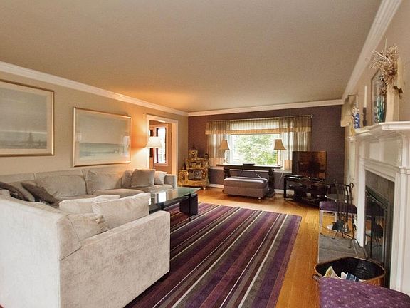 4th image of 2050 Fox Brook Pl