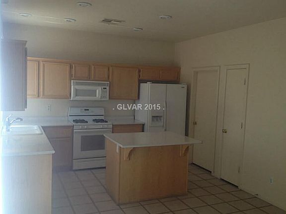3rd image of 8031 Palace Monaco Ave