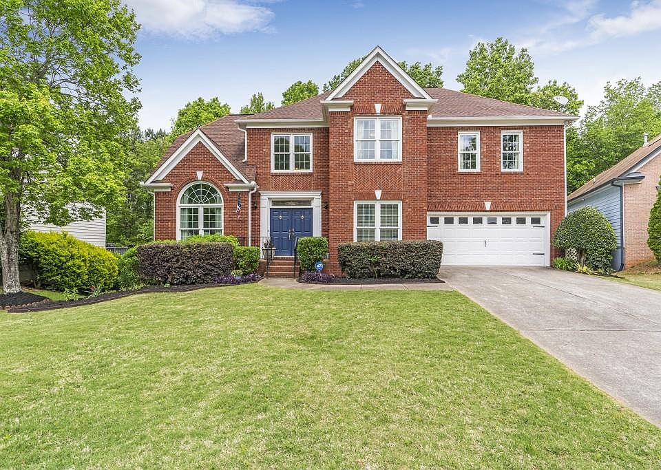 1st image of 540 Oak Landing Dr