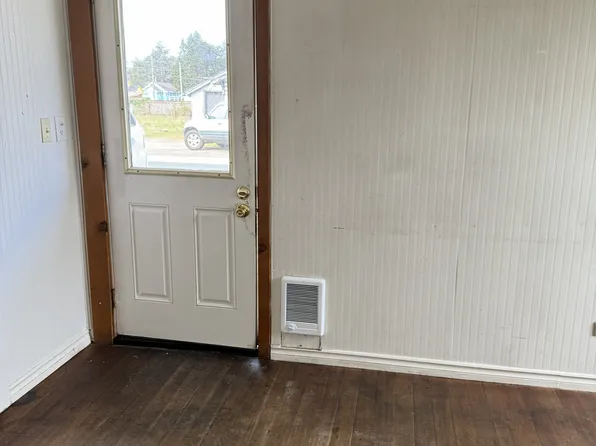 1310 Washington Ave S #7, Long Beach, WA 98631