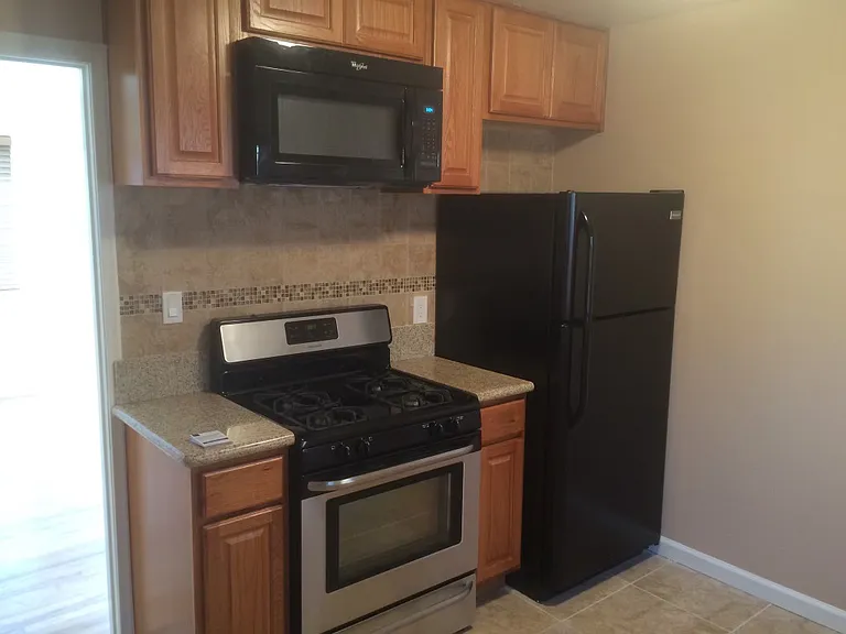 6175 Stanley Dr — Photo 2