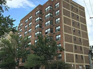 Levy House, Chicago, IL 60626