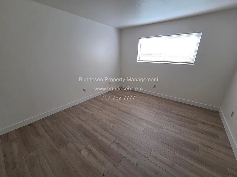 732 Beaver St — Photo 9