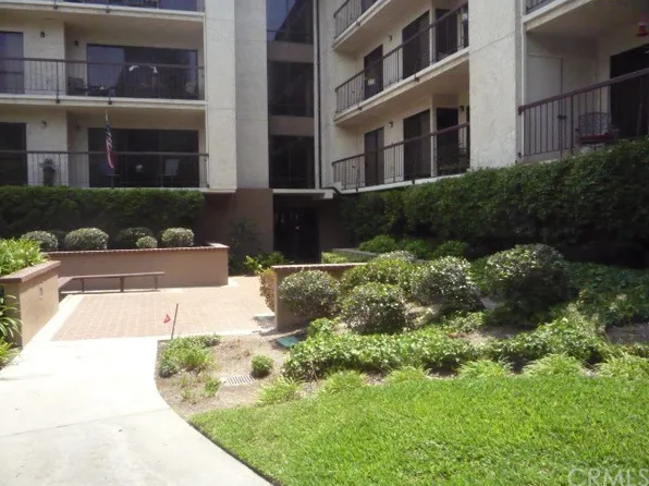 13601 Del Monte Dr #82, Seal Beach, CA 90740