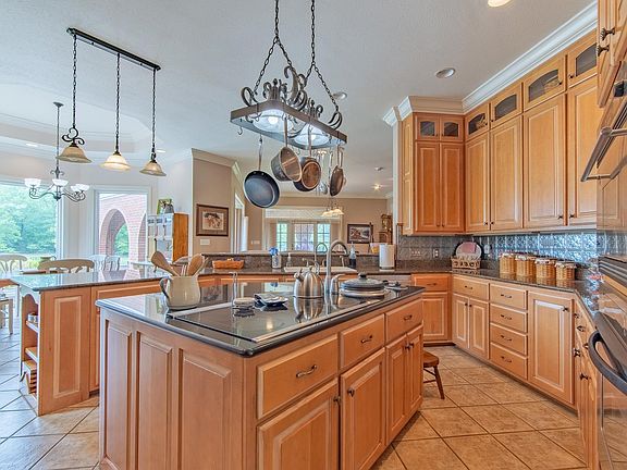 2nd image of 4265 Charlie Pounds Rd