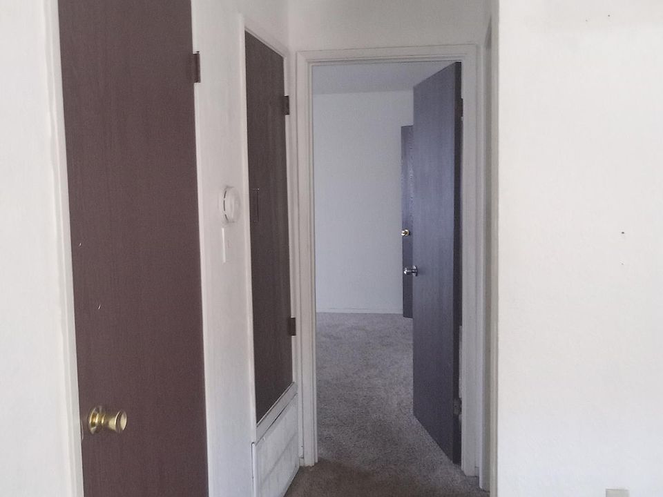 1st image of 510 E Vine St APT V