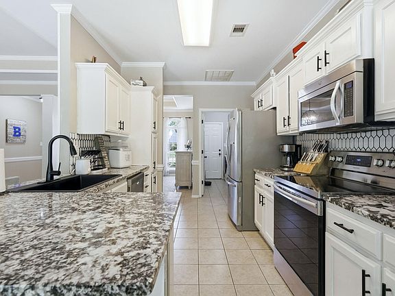 3rd image of 1708 Pleasant Pointe Cir