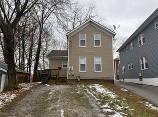 863 Bank St, Akron, OH 44305