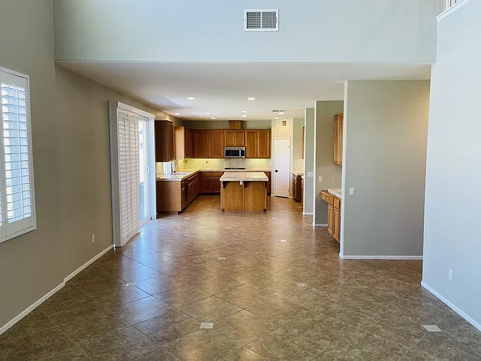 29720 Rossiter Rd — Photo 16