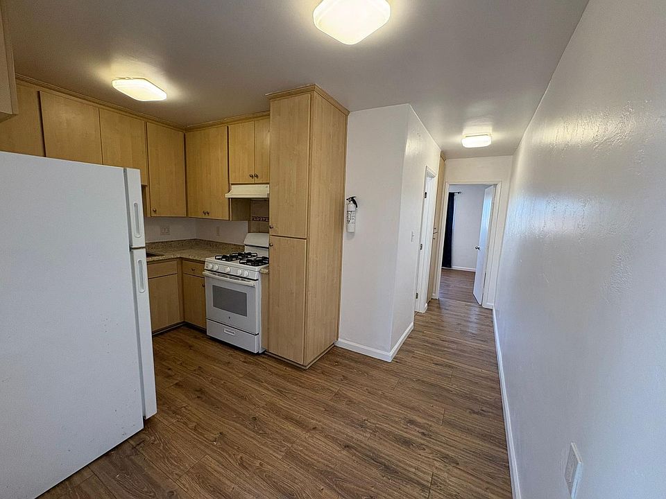 1st image of 1631 B Ave #6
