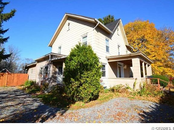 2nd image of 39 Caledonia Ave