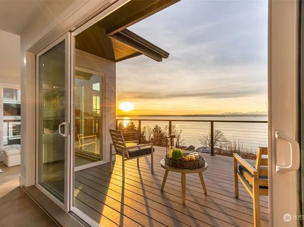 6029 Atlas Place SW, Seattle, WA 98136