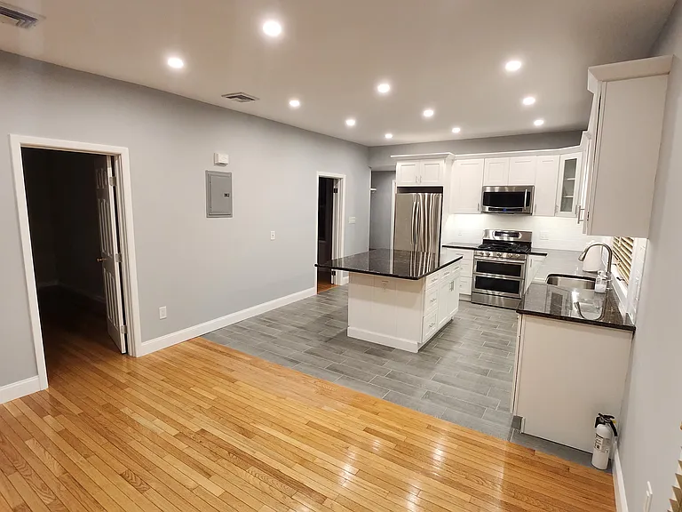 53 Willow Ave #1 — Photo 5