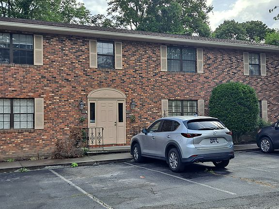 2nd image of 810 Highland Dr APT 303