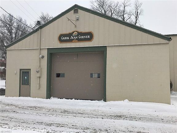2nd image of 153 E Warren St