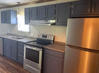 88 Shadetree Rd, Burnsville, NC 28714