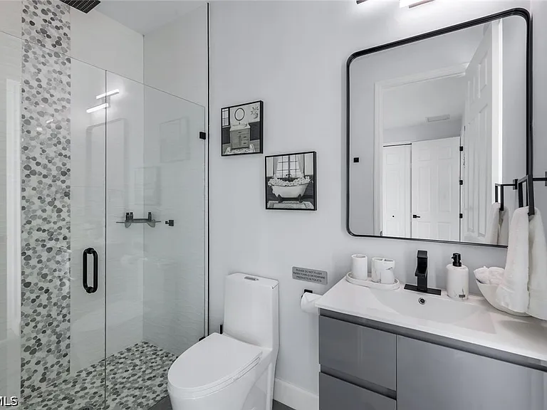 2419 Country Club Blvd — Photo 34
