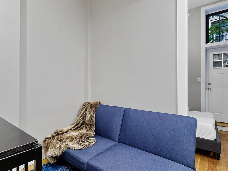 139 Essex St #B — Photo 3