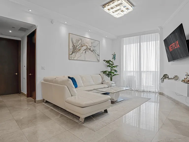 15901 Collins Ave #2305 — Photo 16